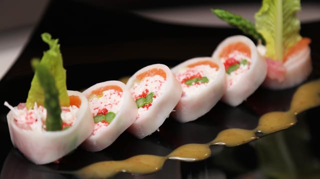 Koo Roll.